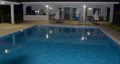 THIS IS IT!!!!!! Newly built Renters Paradise