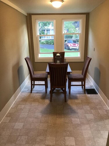 Around Horn 1/2 house Duplex