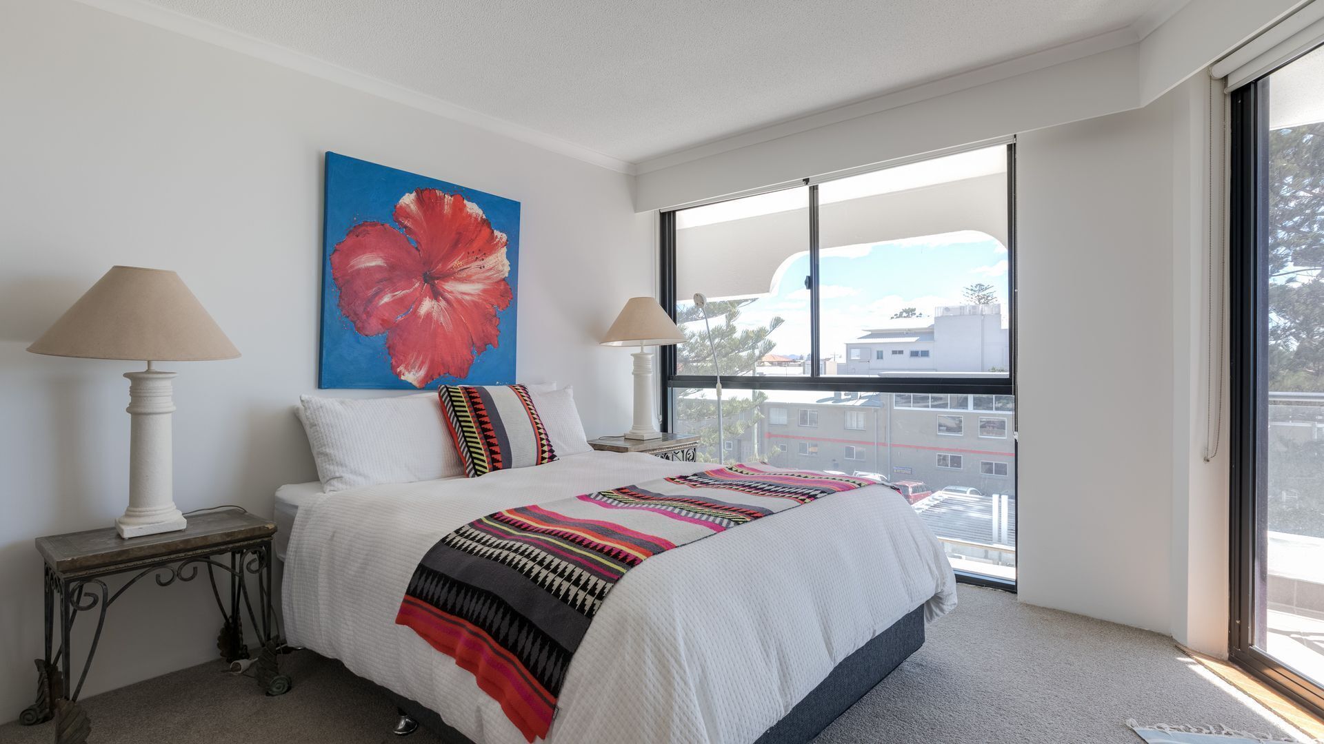 No 5 @Darenay 3 Bedroom Oceanfront Apartment — image 9