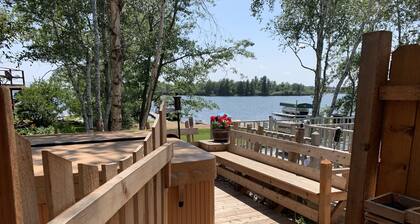 Beautiful lake side lower unit cabin on pelican lake