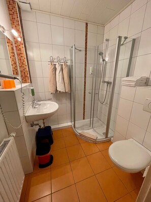 Nicht klassifiziertes Bild, 2 von 28, Schaltfläche