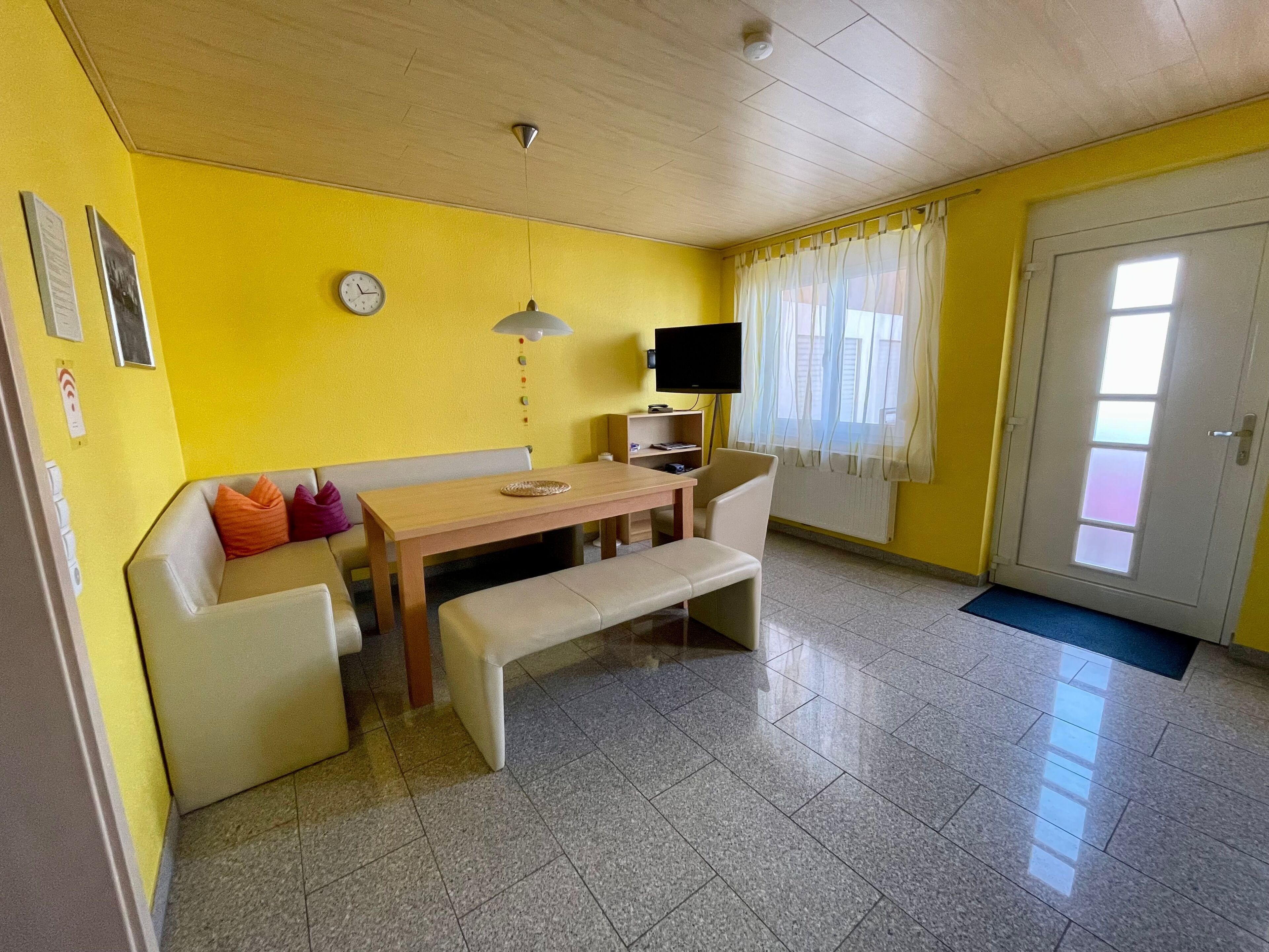Non Smoking Apartment 60sqm, No. 3, 2 Bedrooms - Guesthouse Durst - Rust