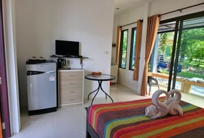Villa Standard | Coffre-fort, rideaux d’obscurcissement, accès au Wi-Fi (inclus)