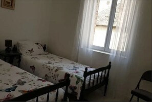 4 bedrooms