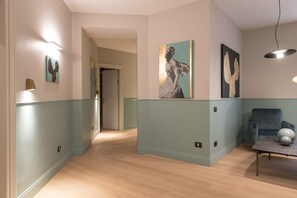 Lobby sitting area - Domus Alberico (Rome)