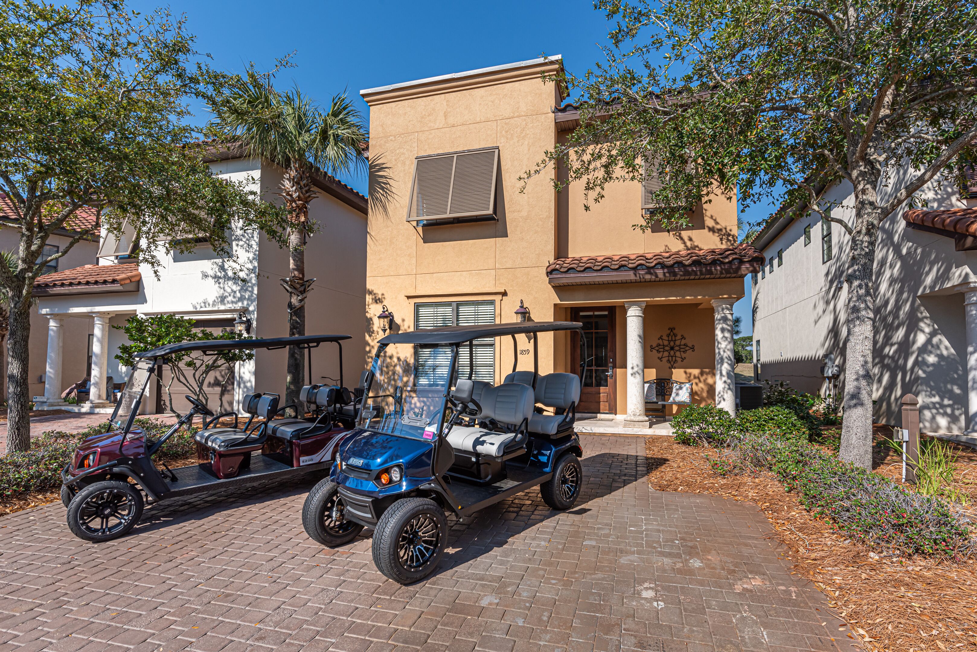 Pet Friendly ~ Two Golf Carts ~ Back Patio ~ Bayside Resort