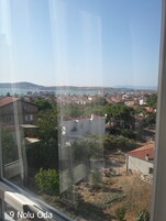 Deniz ve Orman Manzarali 9 nolu Lux Oda | Şehir manzarası