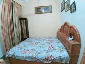 2 bedrooms - Soothing Place to stay in a peaceful town (Haridwar)