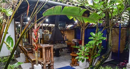 Hostal Santa Cruz Backpackers