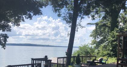 Sunset Landing - auringonlaskut, vesi, rauha ja rauha