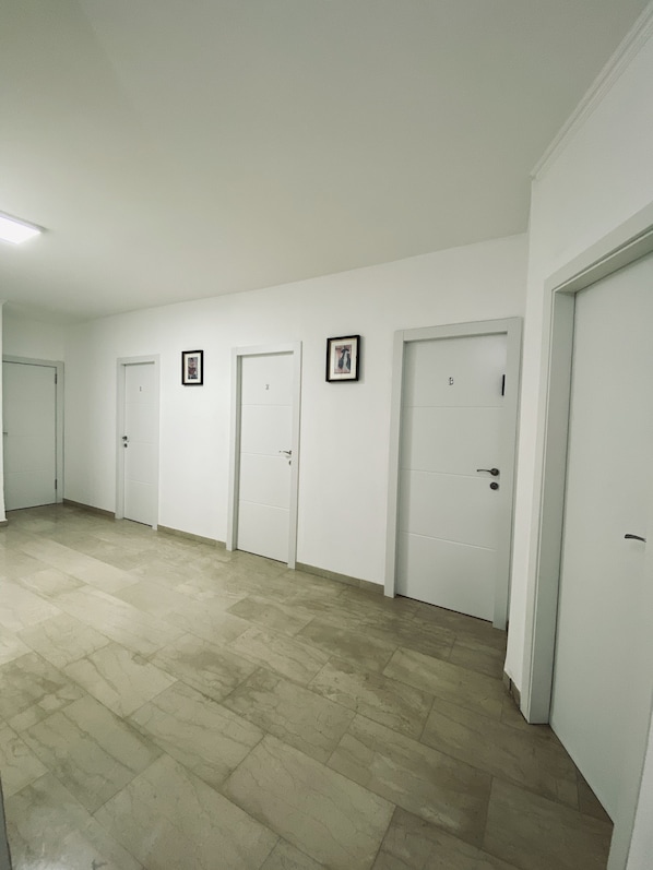 Chambre Quadruple | Hall