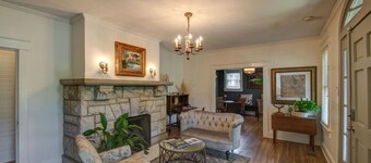 Belmont Blvd Bed and Breakfast