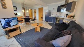 Unclassified image, 3 of 10, button - (51) 2-room apartment - Apartment house Strandburg (Kühlungsborn)