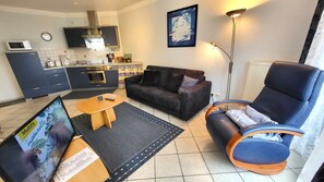 Unclassified image, 5 of 10, button - (51) 2-room apartment - Apartment house Strandburg (Kühlungsborn)