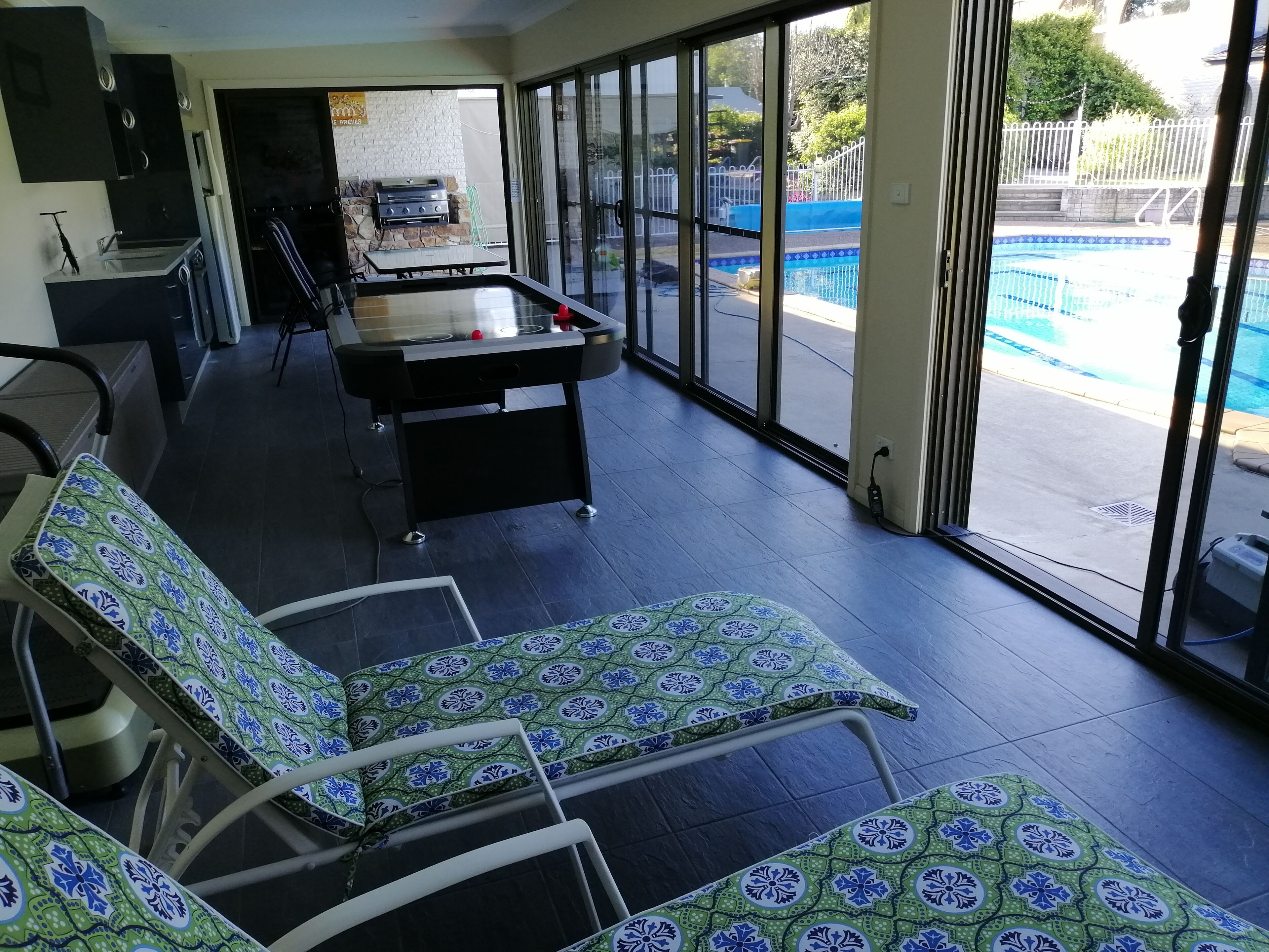 The Arches -Ultimate Upper Hunter Getaway- Large Entertainment Living&Relaxation — image 7