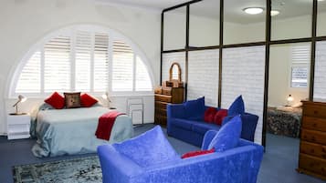 2 bedrooms, desk, iron/ironing board, travel cot