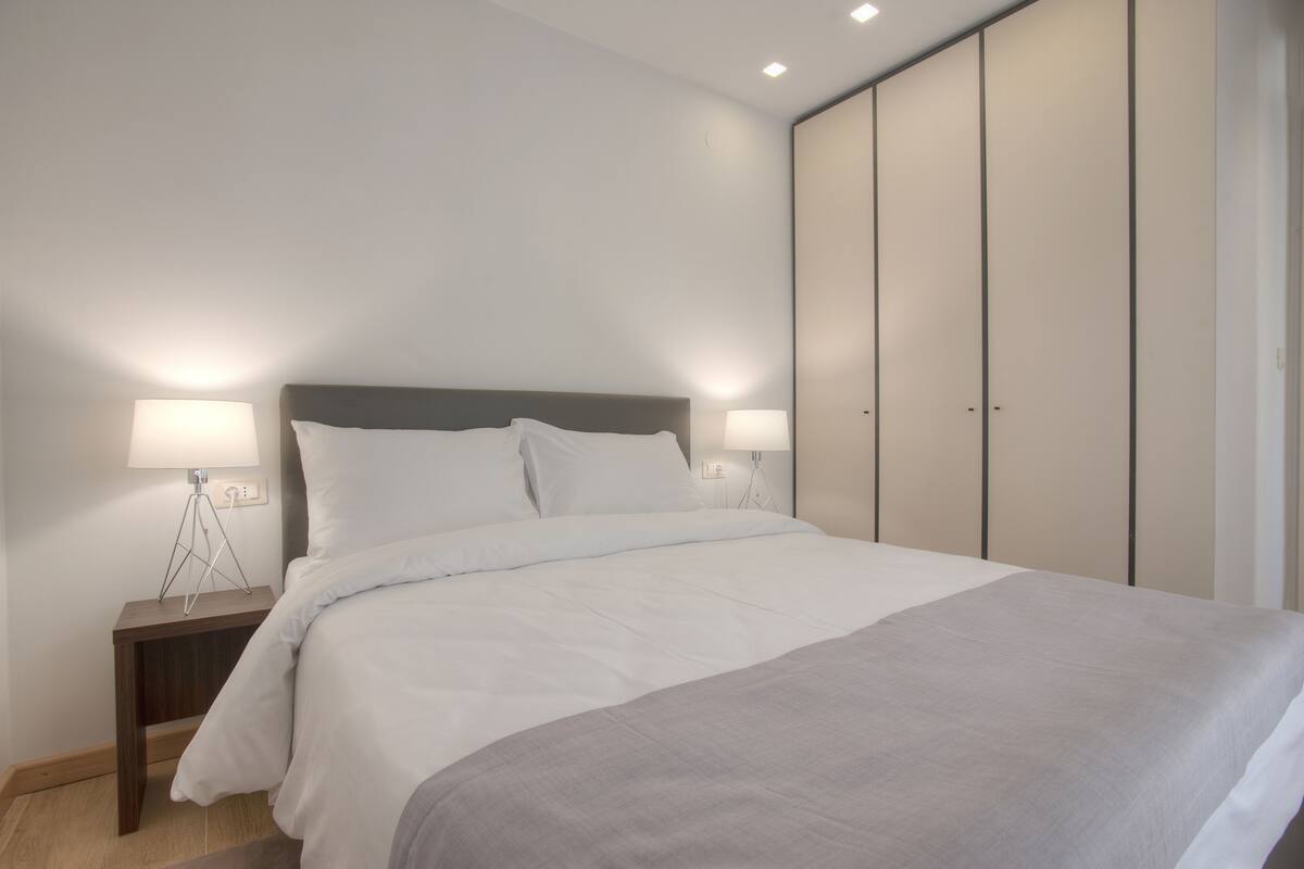 Comfort Apartment | In-room safe, soundproofing, rollaway beds (surcharge), WiFi (free)