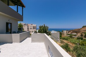 Property grounds - Cozy apartment for 3 persons in Panormo, sea view (Panormos in Rethymno)