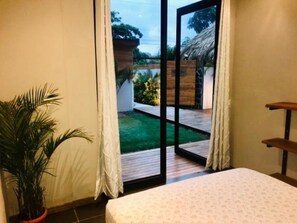 客房内保险箱、特色家居、熨斗/熨衣板、免费 WiFi