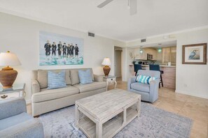 TV - Enjoy Full Resort Access and Ocean Views at KP247! (Saint Simons Island)