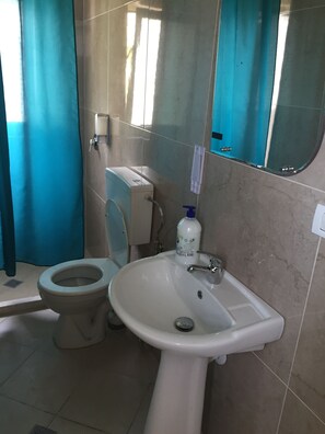 Bathroom - Villa Dede Nikolla (Rrashbull)