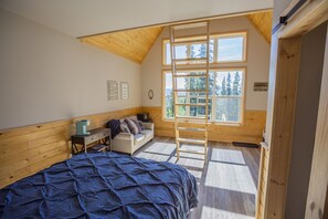 2 bedrooms, bed sheets