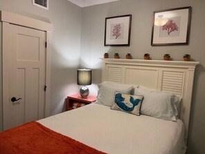 2 bedrooms, iron/ironing board, travel crib, free WiFi