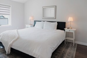 3 bedrooms, desk, free WiFi, bed sheets