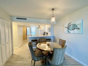 Dining - South Seas Tower 3- 801: Beautiful Beach Condo! (Marco Island)