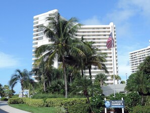 Exterior - South Seas Tower 3- 801: Beautiful Beach Condo! (Marco Island)