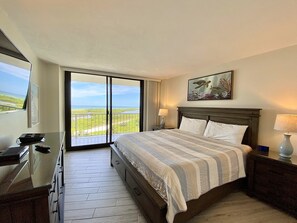 2 bedrooms, iron/ironing board, free WiFi, bed sheets - South Seas Tower 3- 801: Beautiful Beach Condo! (Marco Island)