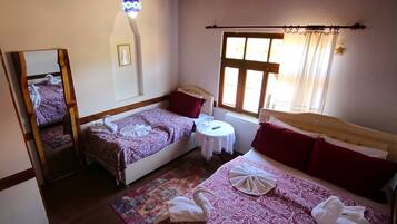 Sengetøy i egyptisk bomull, sengetøy av topp kvalitet og skrivebord