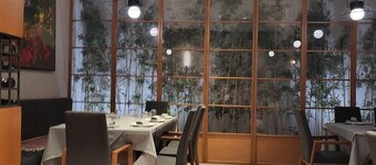 威士忌精品酒店