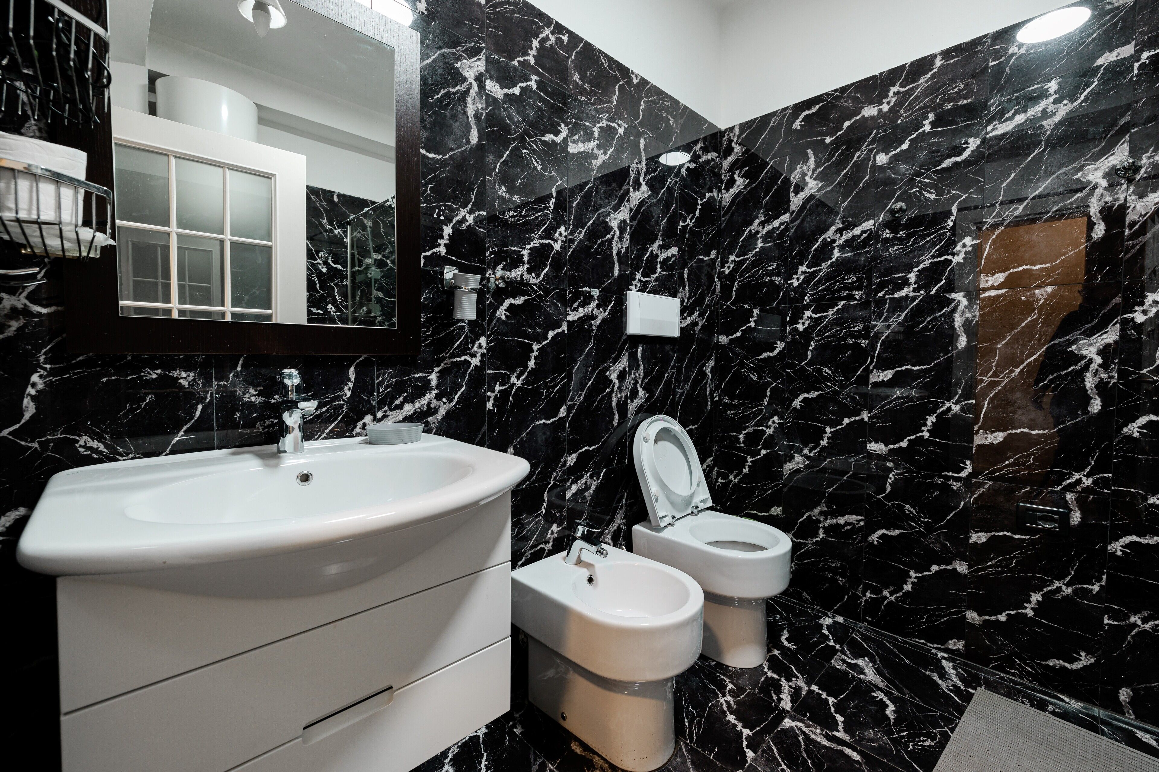 superior apartment | bathroom | shower, free toiletries, hair dryer, slippers