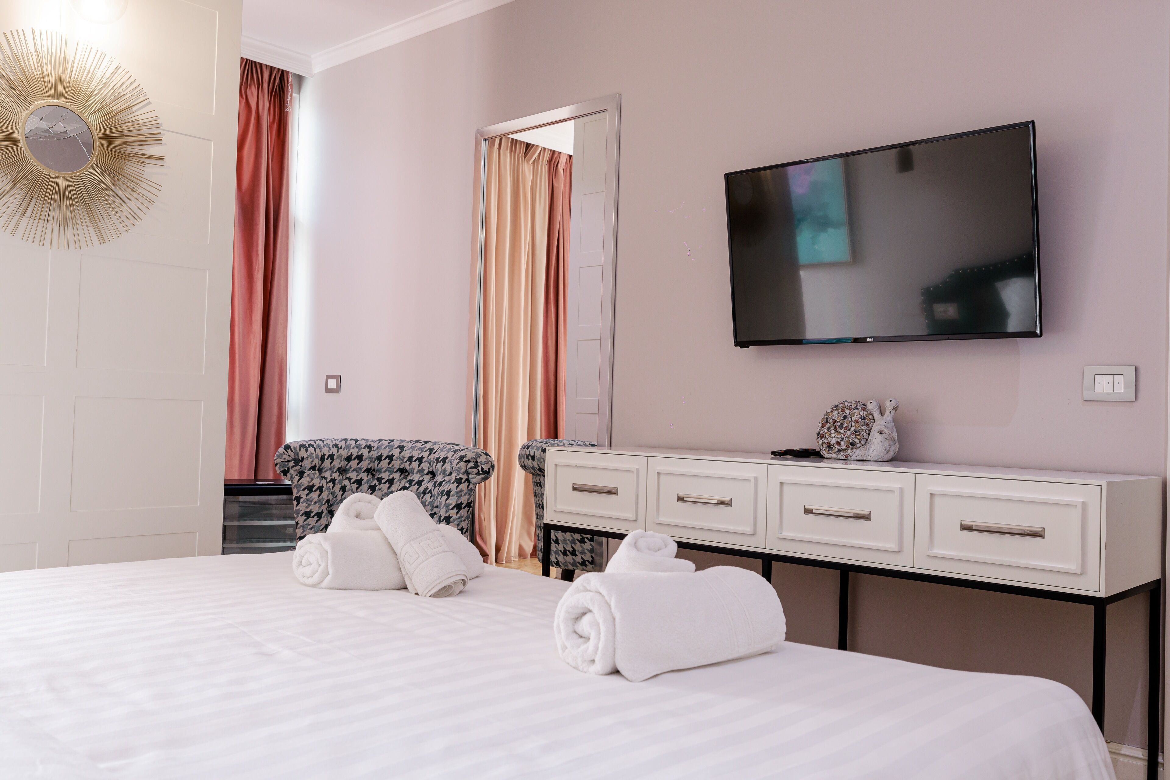 deluxe double room | minibar, desk, laptop workspace, blackout curtains