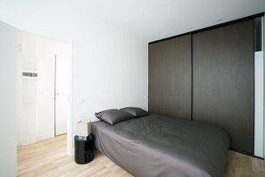 1 bedroom, iron/ironing board, free WiFi, bed sheets