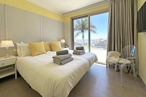 3 bedrooms, in-room safe, free WiFi, bed sheets