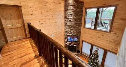 ¡NUEVO! 3BR / 2. 5BA, Bañera de hidromasaje! ¡Sala de juego! Especial de septiembre