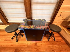 Spielezimmer