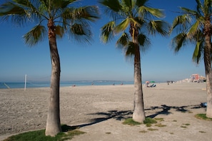Sillas reclinables de playa, toallas de playa