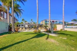 Exterior - Gated Estate on 1/3 Acre w/ 57' of Water Front (San Diego)