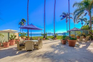 Outdoor dining - Gated Estate on 1/3 Acre w/ 57' of Water Front (San Diego)