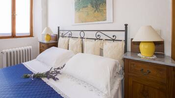 3 chambres, fer et planche Ă repasser, Wi-Fi gratuit, draps fournis