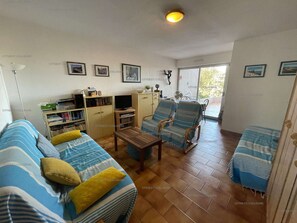 TV - 4SOM23 - Apartment with terrace and wifi (COLLIOURE)