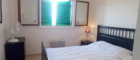 2 habitaciones, tabla de planchar con plancha y wifi