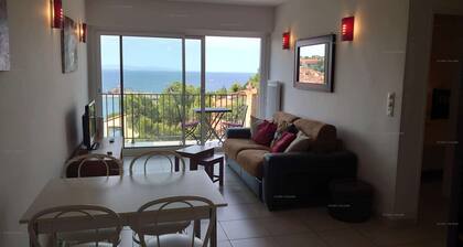 4HC65 - Sea view apartment with swimming pool