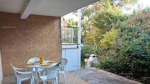 Immagine non classificata, 2 di 5, pulsante