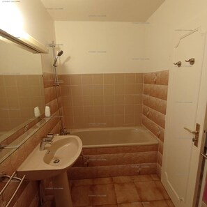 Bidet