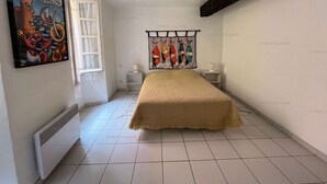 2 Schlafzimmer, Bügeleisen/Bügelbrett, kostenloses WLAN