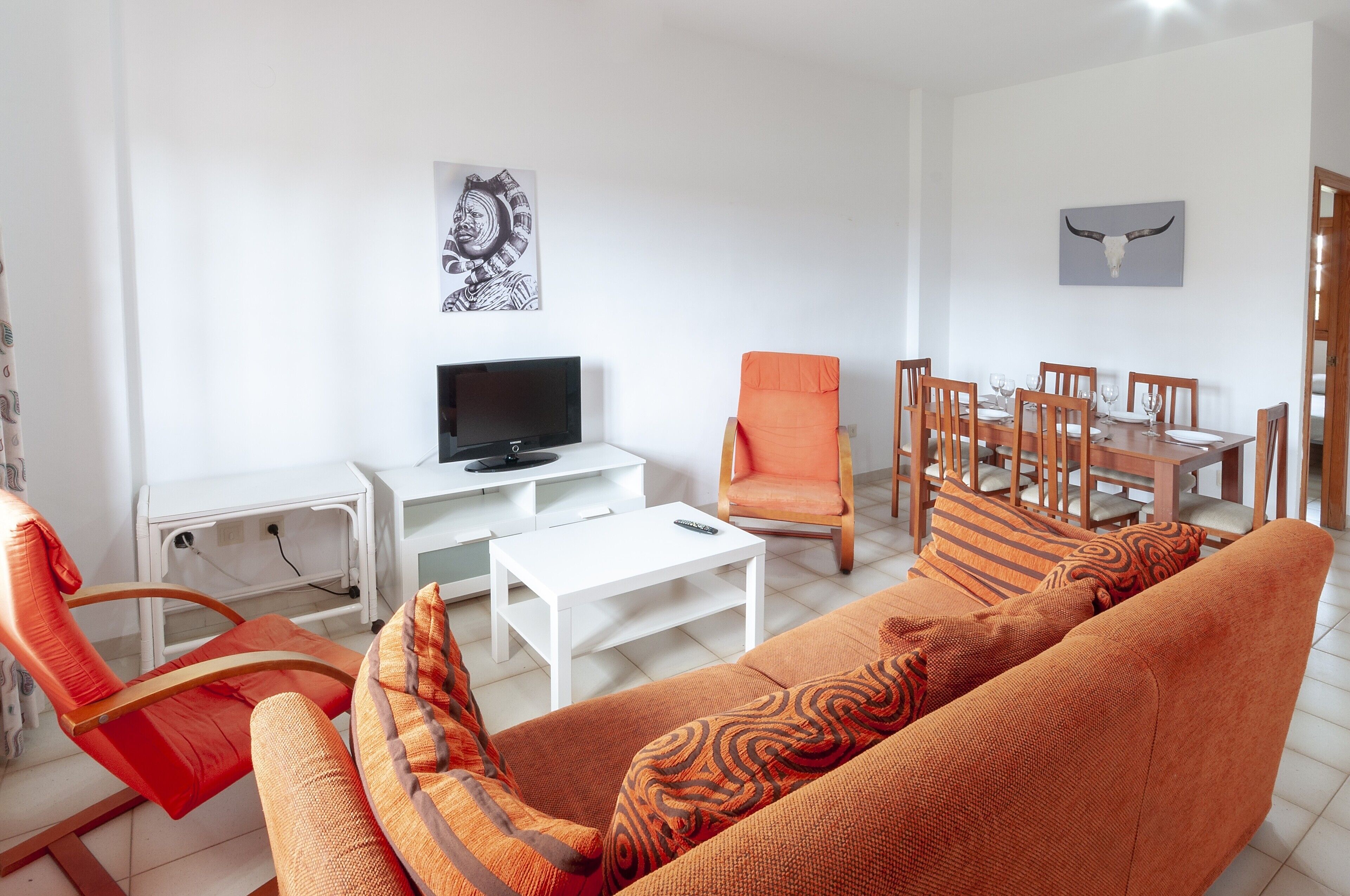 Secreto - Apartamento Con Piscina Compartida En Oliva Nova. - Oliva
